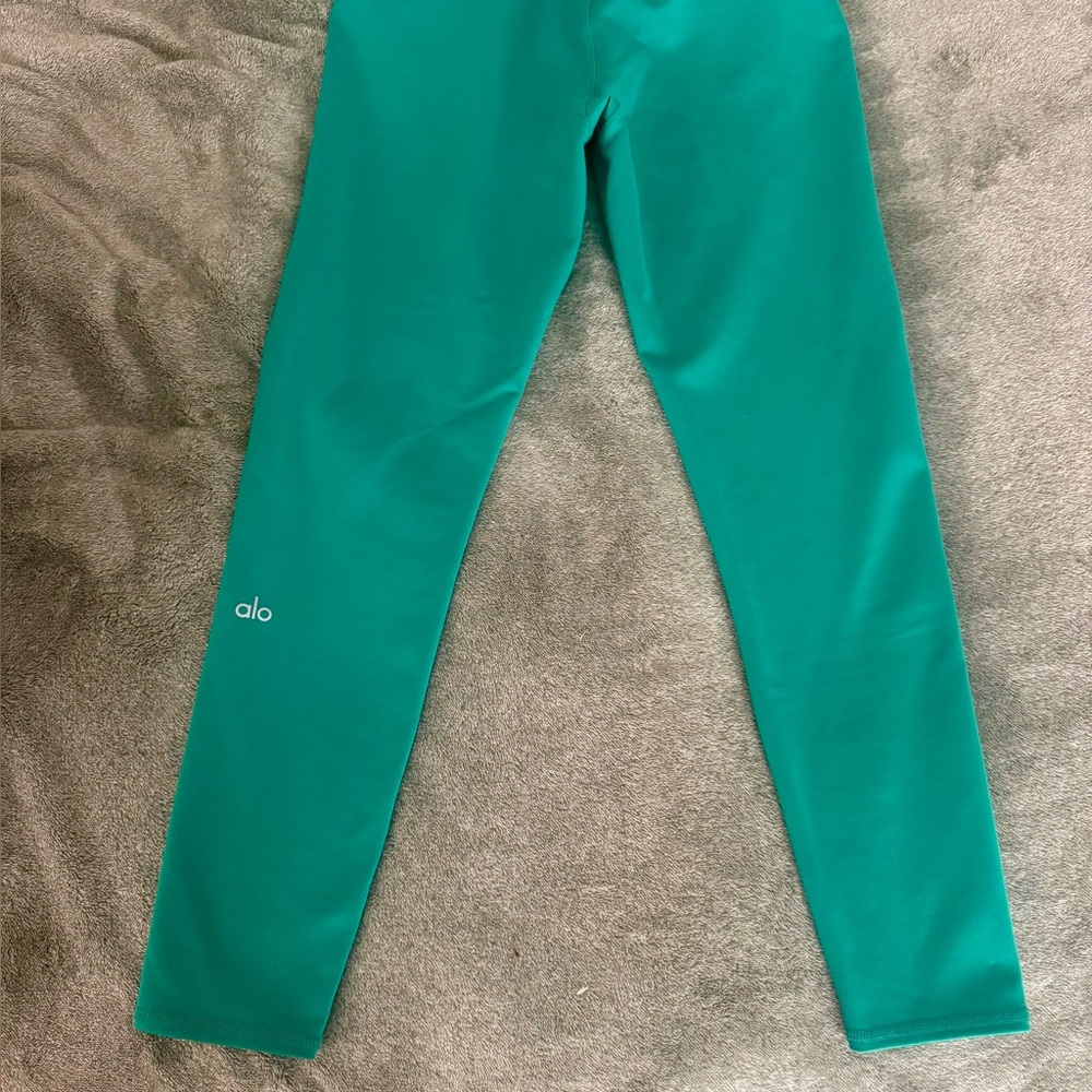 ALO Yoga Vibrant Green Leggings - Picture 5 of 7